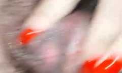 30岁绝代风尘-巨乳依萍❤啊啊老公我逼逼好痒好想要高潮，谁会舔tian屄么，来插我大骚逼里，好痒啊。风韵犹存、配上巨乳双峰，自[zi]慰嗨起来！