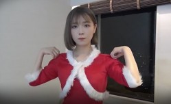 《英雄联盟》美女主持人 余霜 50分钟长片完整版 第𝕄𝕚𝕤𝕤𝔸𝕍官网二部