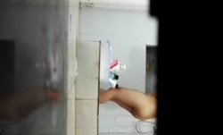 大神坑妹mei子女人坑女人系列！宿舍、出租房、浴室偸拍各种小姐姐洗香香换衣XXX𝕄𝕚𝕤𝕤𝔸𝕍很难得绝对哇噻(new)_ (2)