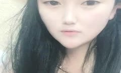 非常干净粉嫩白虎萝luo莉萌妹mei露𝕄𝕚𝕤𝕤𝔸𝕍操诱惑，姐妹mei掰特写摸几下就流水非常诱人