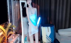 《疯狂抖音》万元定制网易CC颜值热舞主播极品反差婊MissAV-新上市！【欣彤】金主定制XXX𝕄𝕚𝕤𝕤𝔸𝕍又美又骚露点艳舞挑逗各种高潮脸(17)
