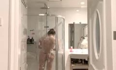 MissAV-新上市！【是哥哥的骚骚】高gao颜值妹mei子浴室洗澡小尺度露逼，揉搓奶子近距离特写粉逼很是诱惑喜欢不要错过