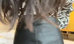 杭州--漂亮Ts北北❤️哥哥想一起击枪么，与哥哥一起磨枪，69互口，刺激得要死，磨完枪户外溜达！